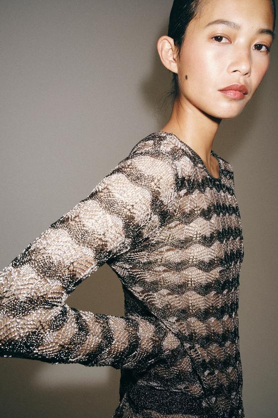 Robe mini en maille ajourée à fil métallisé