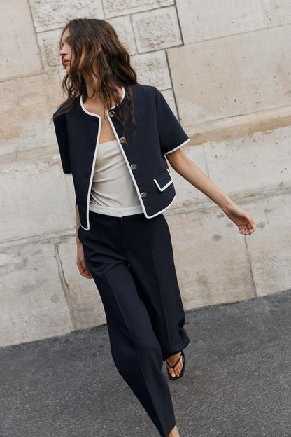 Pantalon droit à taille contrastée
