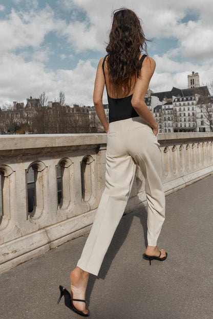 Pantalon droit à taille contrastée