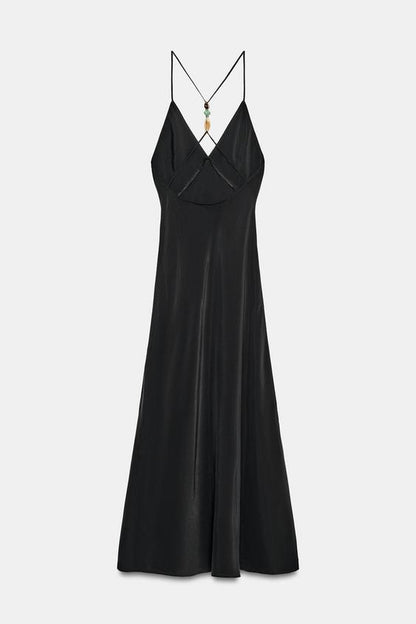Robe midi à bretelles ornées de pierres