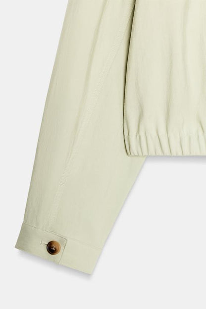 Veste courte à poches à rabat