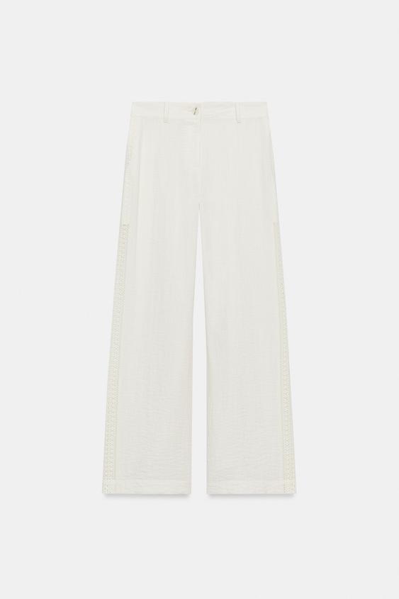 Pantalon à empiècements latéraux