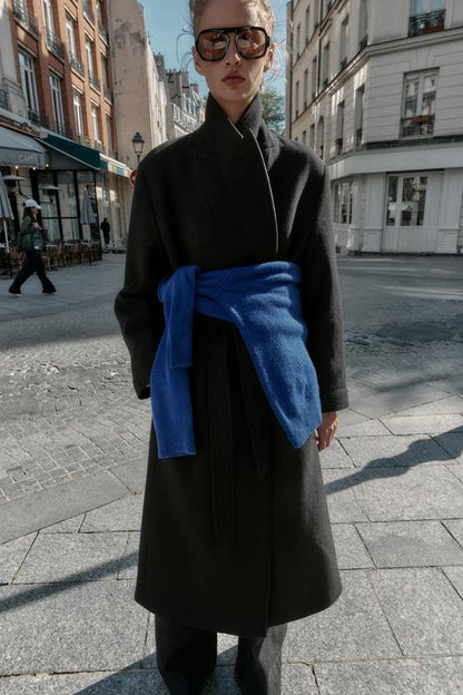 Manteau long en laine avec ceinture