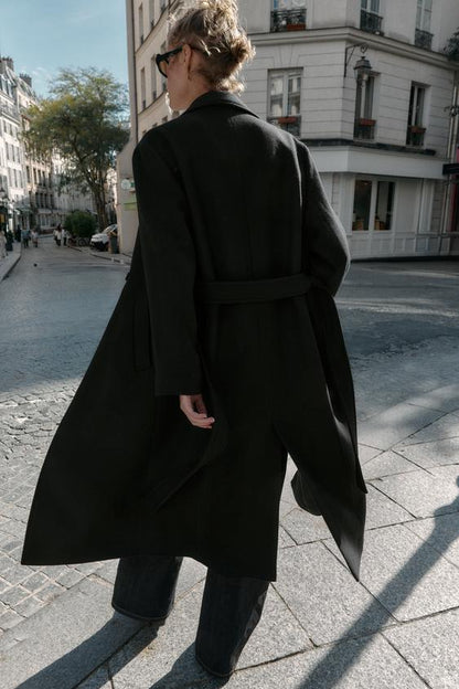 Manteau long en laine avec ceinture