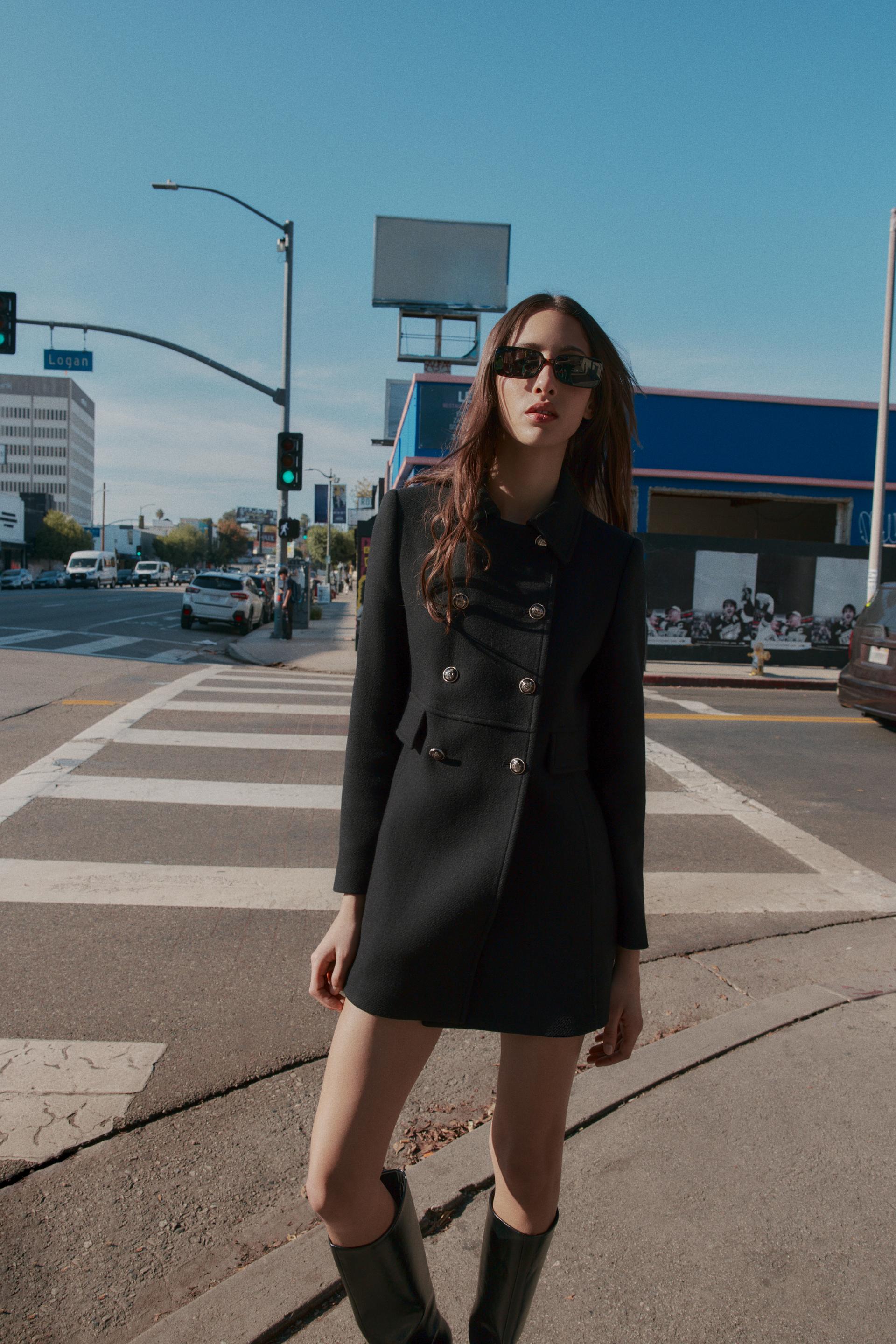 Manteau court croisé en laine
