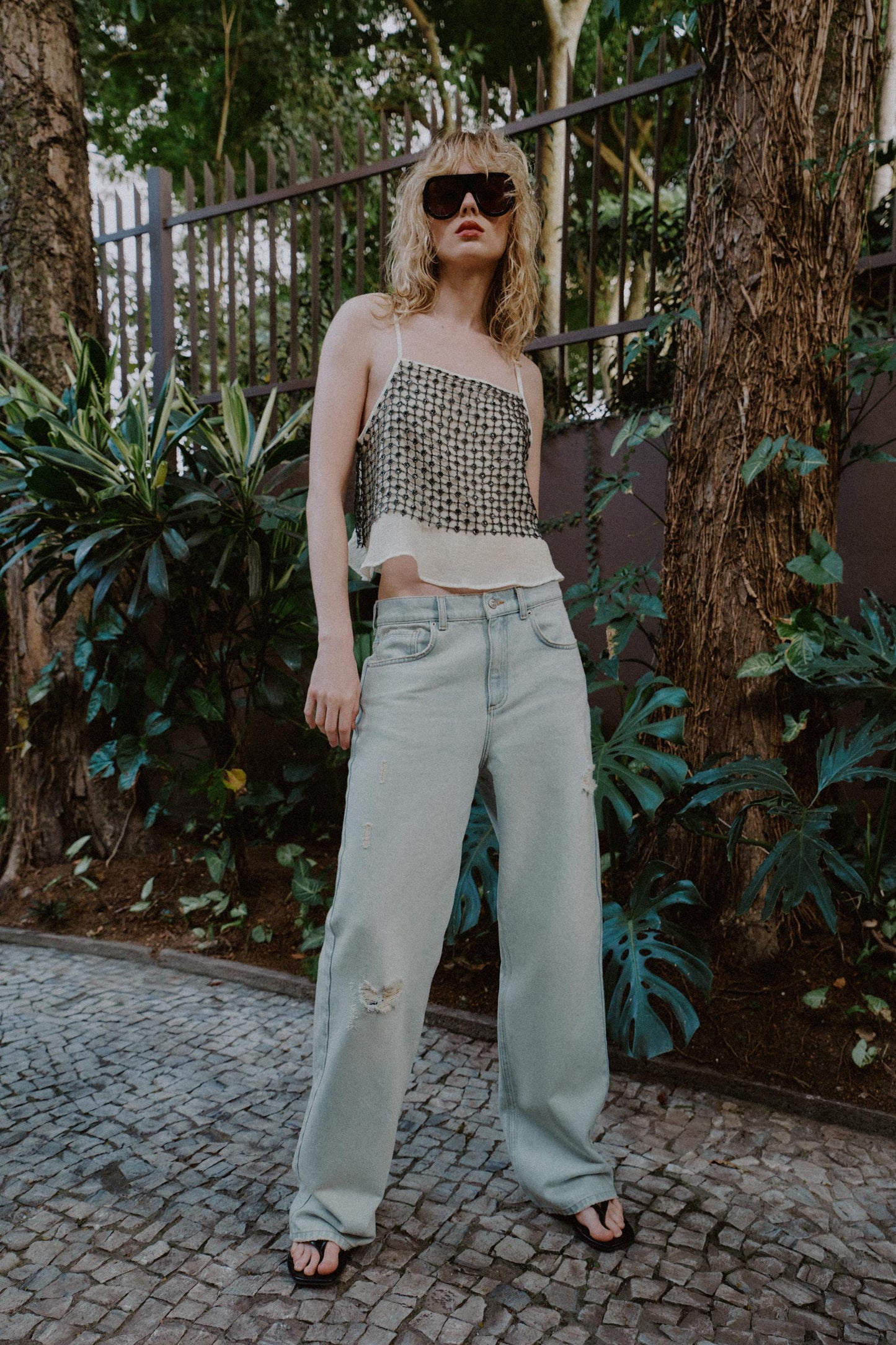 Top à sequins en fil métallisé