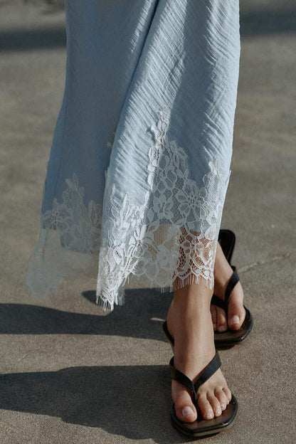 Jupe midi en dentelle