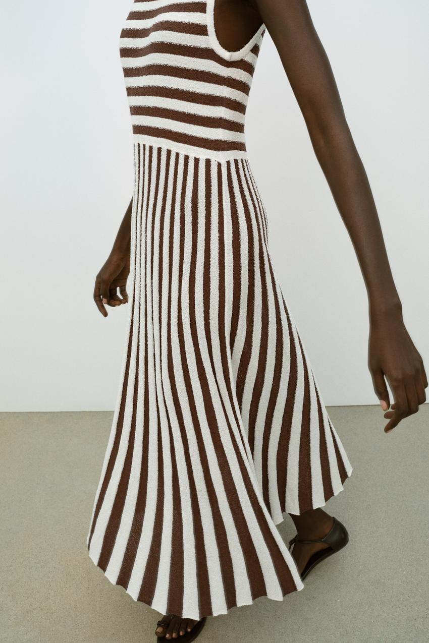 Robe longue à rayures plissée texturée