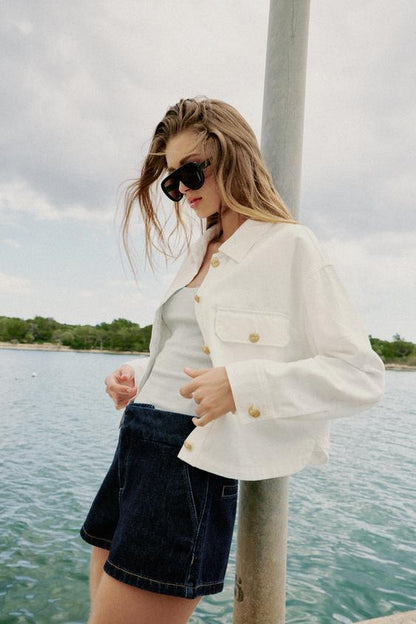 Blouson à boutons dorés