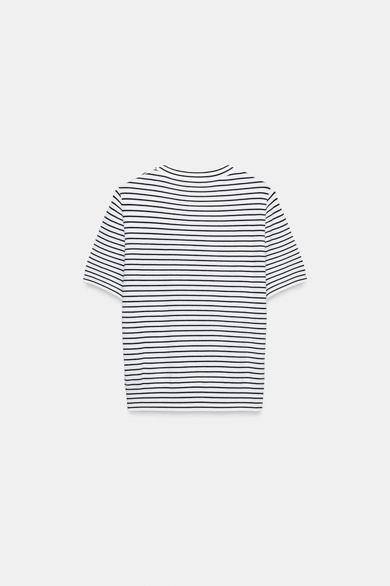 Pull en maille à rayures à manches courtes
