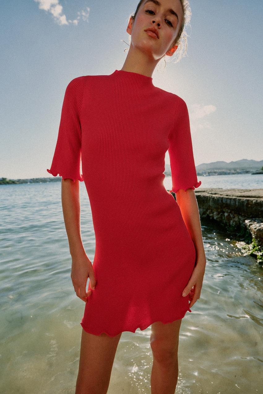 Robe courte en maille côtelée