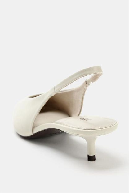 Chaussure en cuir à petit talon