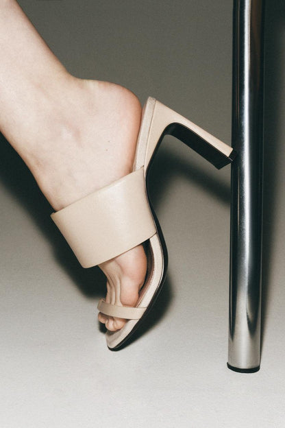 Mule en cuir à talon
